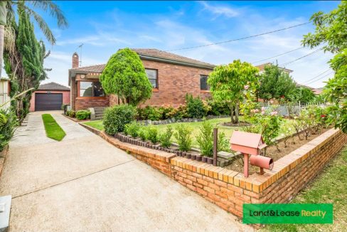 37 CARRISBROOK AVENUE, Punchbowl, NSW 2196