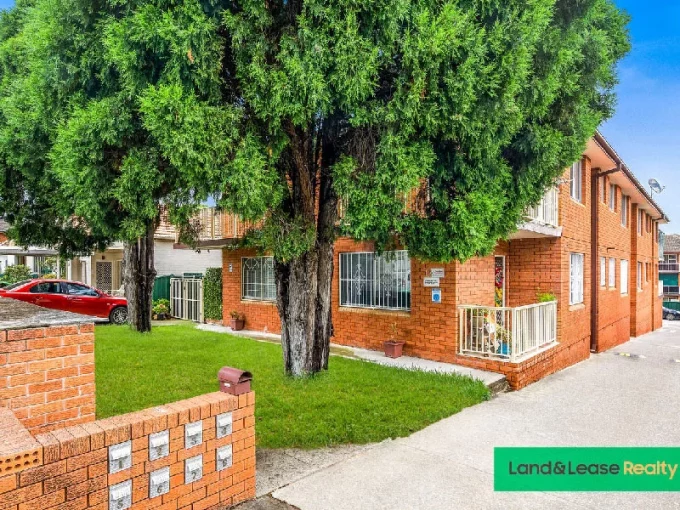 8/26 Garrong Road, Lakemba NSW 2195