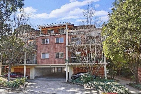 8/77-85 Deakin Street SILVERWATER NSW