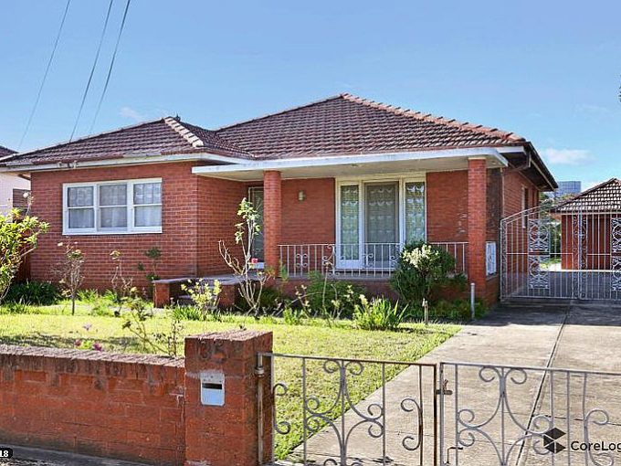 35 Brancourt Avenue BANKSTOWN NSW