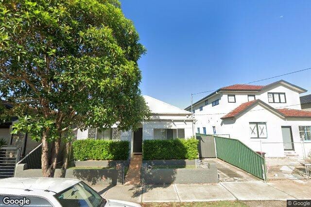 39 Moore Street CAMPSIE NSW