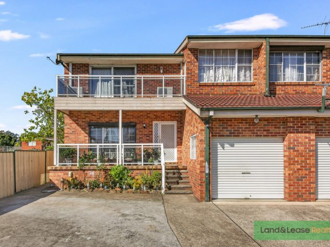 1 & 2/11 Susan Place MINTO NSW