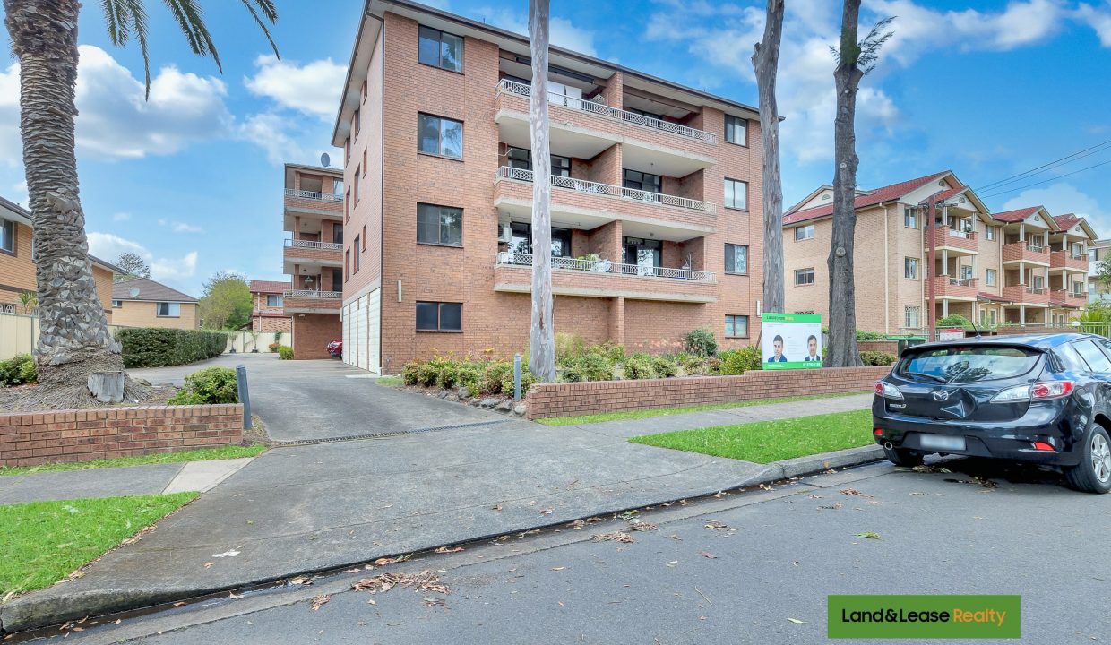 2/66-68 Clissold Parade CAMPSIE NSW