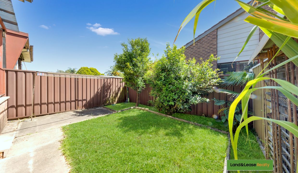 28 Fuchsia Crescent MACQUARIE FIELDS NSW