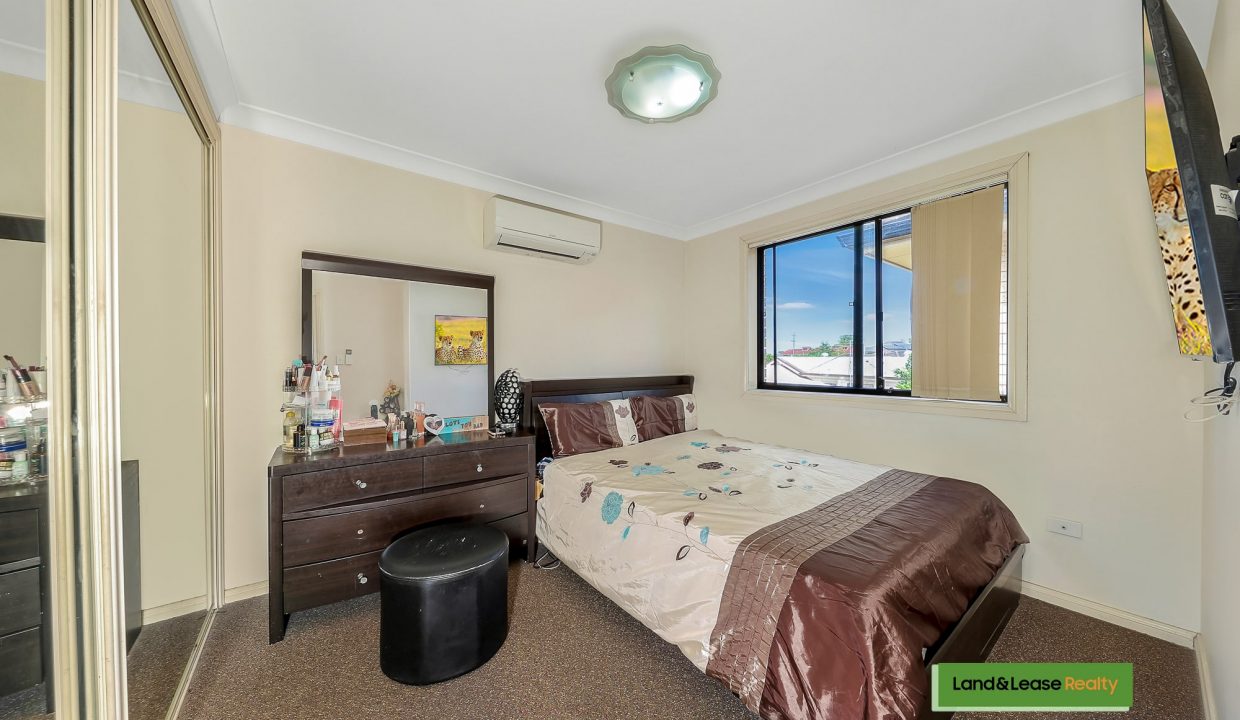 1/13-15 Fields Road MACQUARIE FIELDS NSW