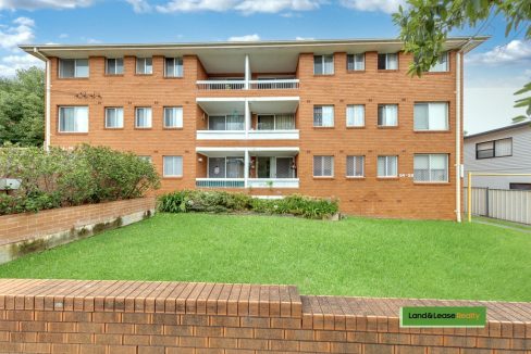 10/54 Fairmount Street LAKEMBA NSW