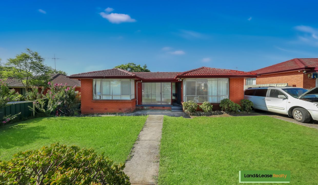 18 Carrington Circuit LEUMEAH NSW