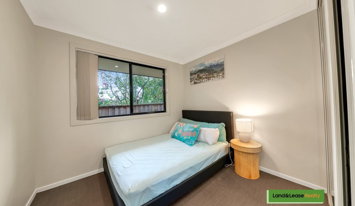 4/39-41 Surrey Street MINTO NSW