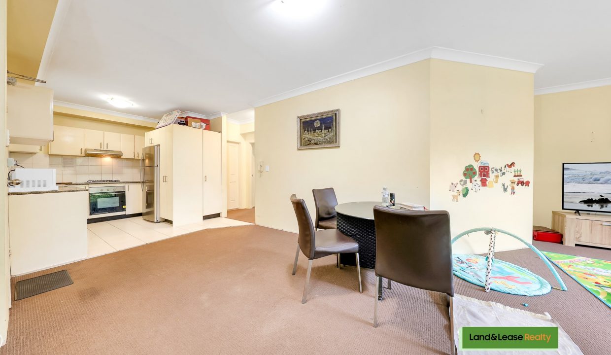 4/13 Gordon Street BANKSTOWN NSW