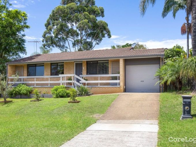 1 Court Place MENAI NSW