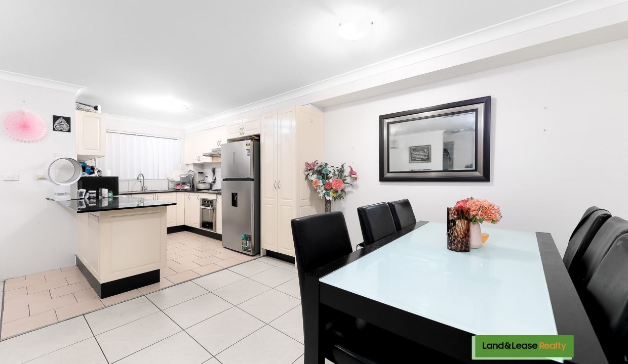 23/21 Weigand Avenue BANKSTOWN NSW