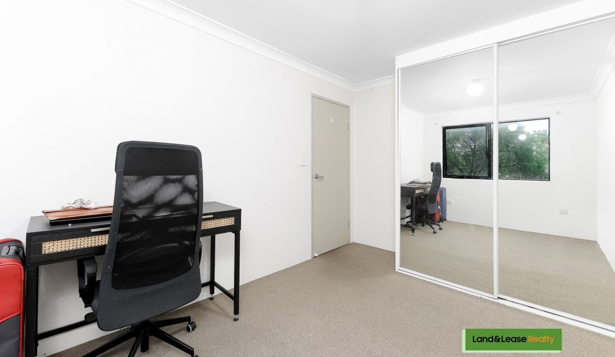 23/21 Weigand Avenue BANKSTOWN NSW