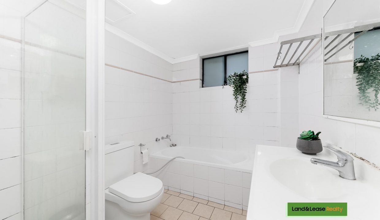 23/21 Weigand Avenue BANKSTOWN NSW