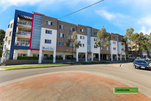 32/2 Civic Ave PENDLE HILL NSW