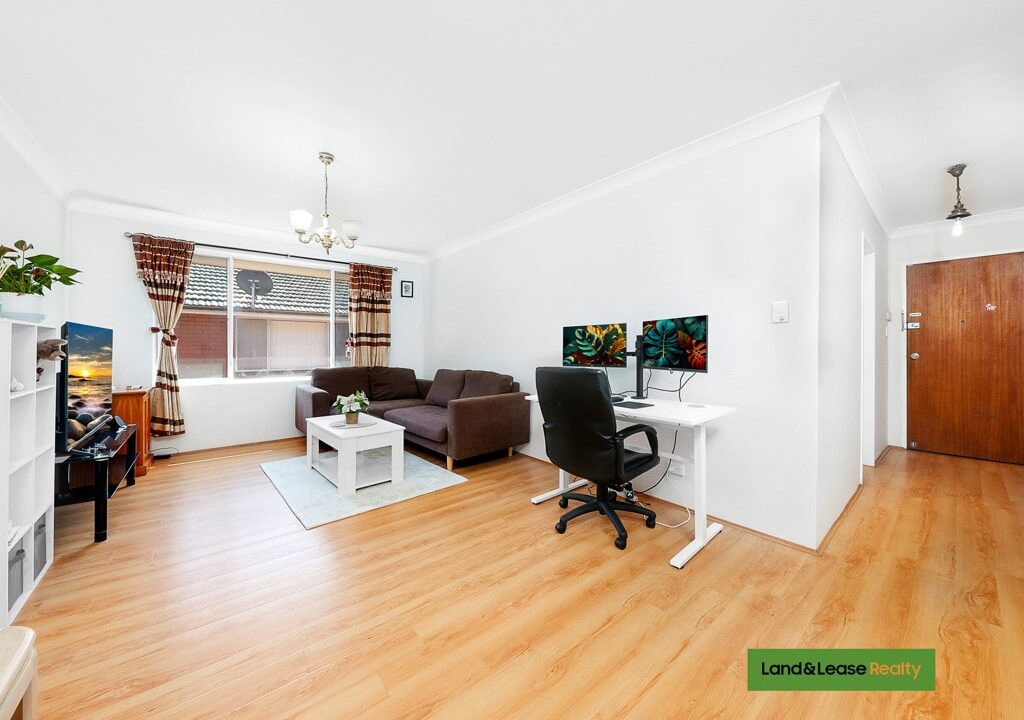 4/23 Second Avenue CAMPSIE NSW