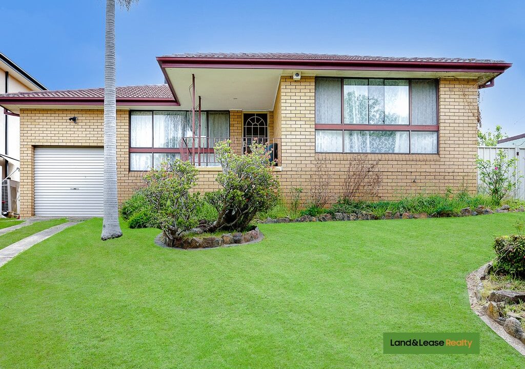 3 Goroka Street GLENFIELD NSW