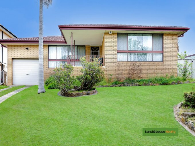 3 Goroka Street GLENFIELD NSW