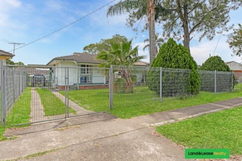 67 Bougainville Road LETHBRIDGE PARK NSW