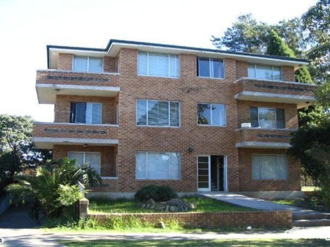 8/30-32 Third Ave CAMPSIE NSW