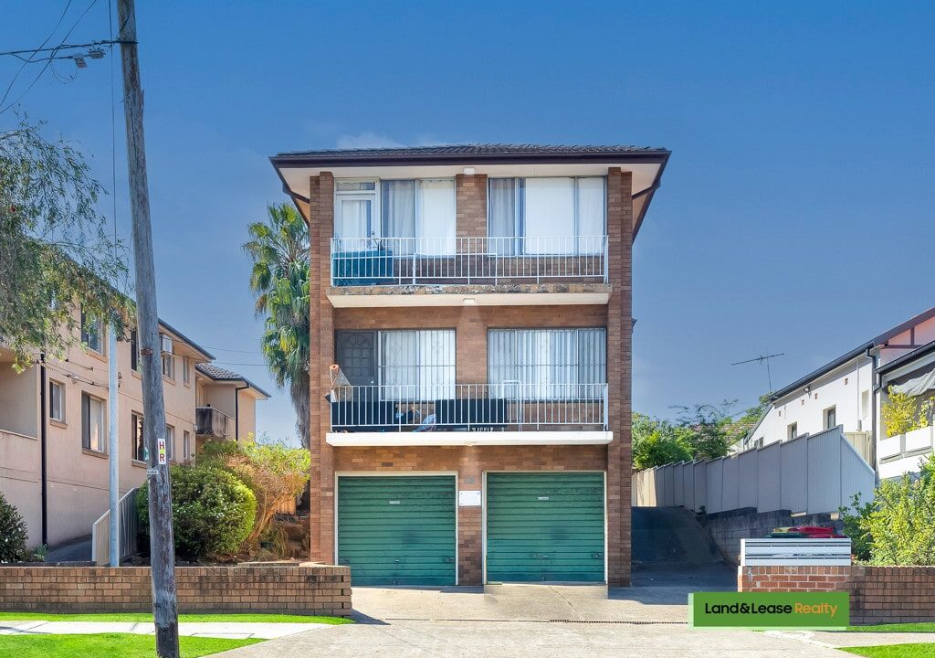 2/108 Ernest Street LAKEMBA NSW