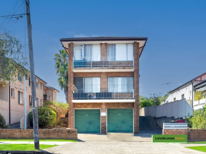 2/108 Ernest Street LAKEMBA NSW