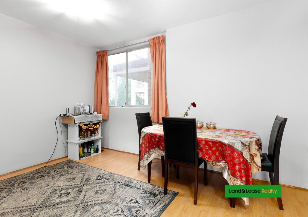 4/42-44 Gloucester Road HURSTVILLE NSW