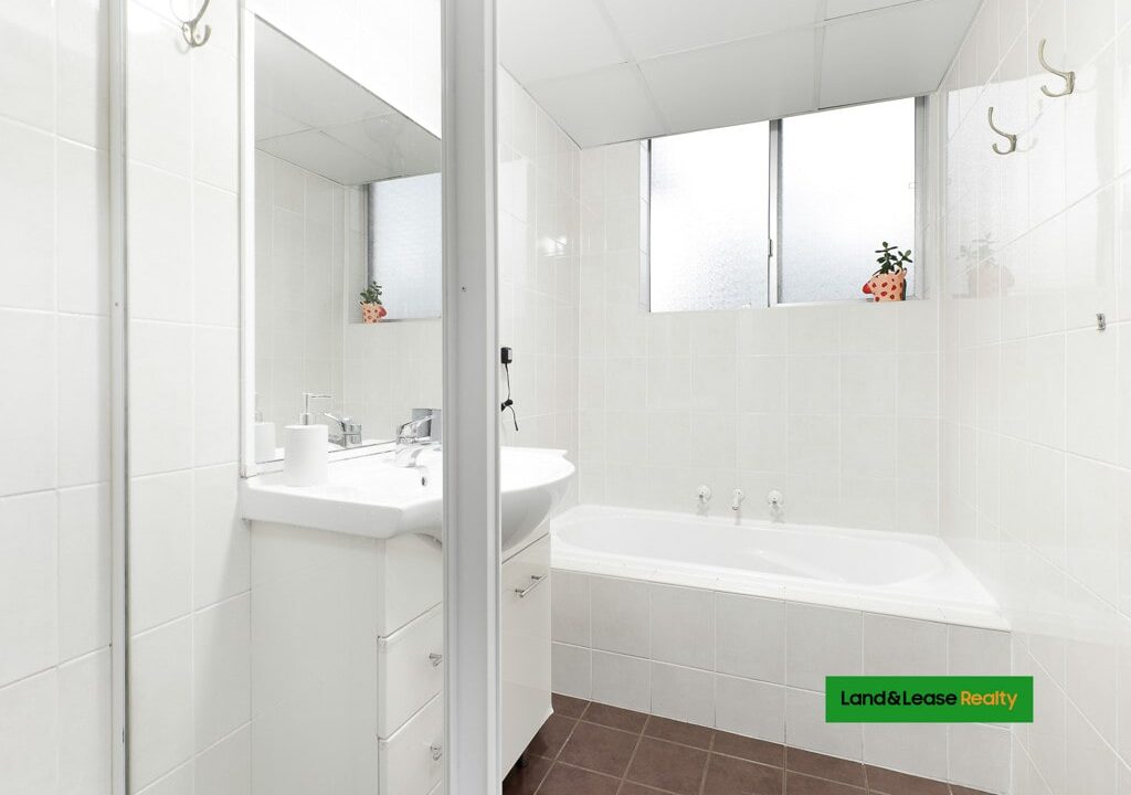4/42-44 Gloucester Road HURSTVILLE NSW