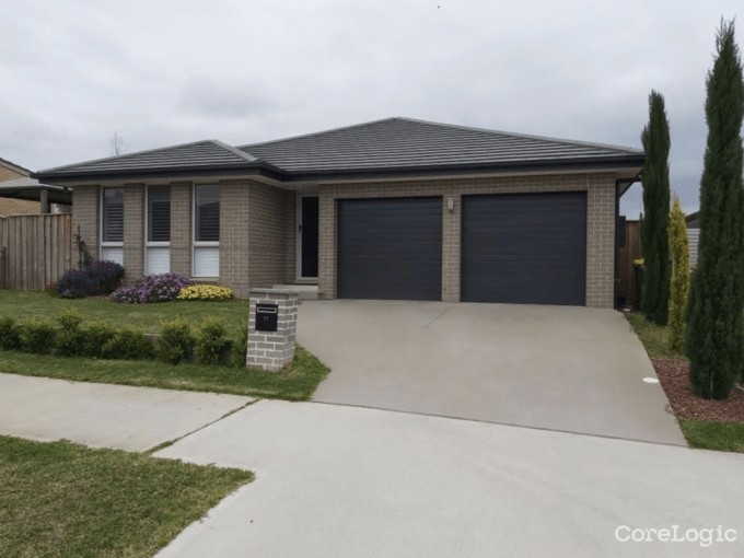 11 Elizabeth Mcrae Avenue MINTO NSW