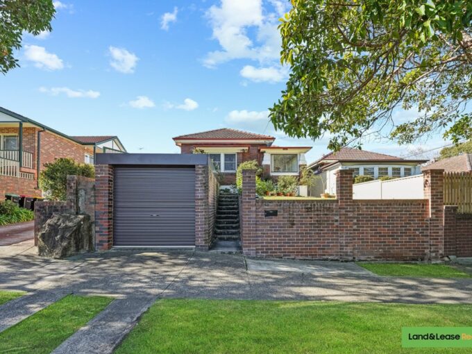 126A Queen Victoria Street BEXLEY NSW