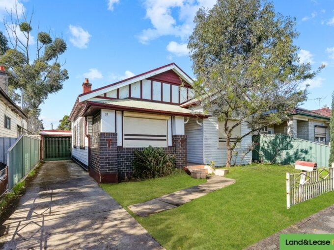 39 Woodville Road GRANVILLE NSW