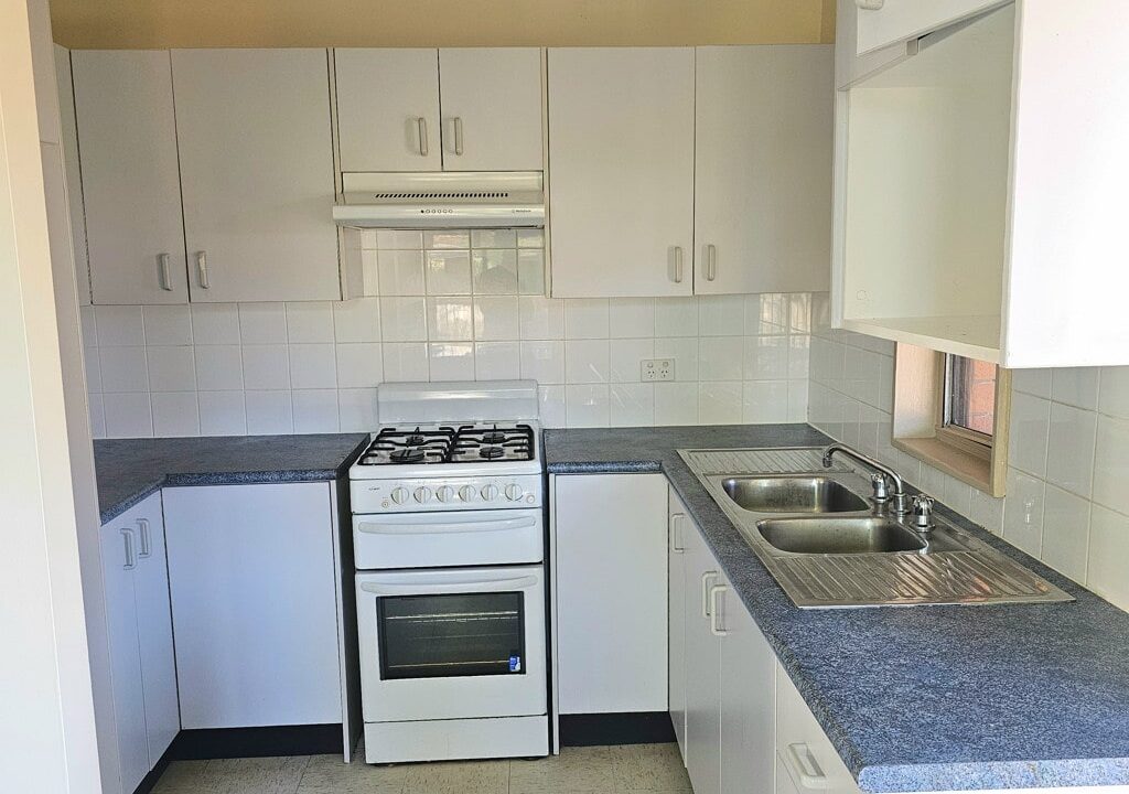 12 Mungadal Way AIRDS NSW