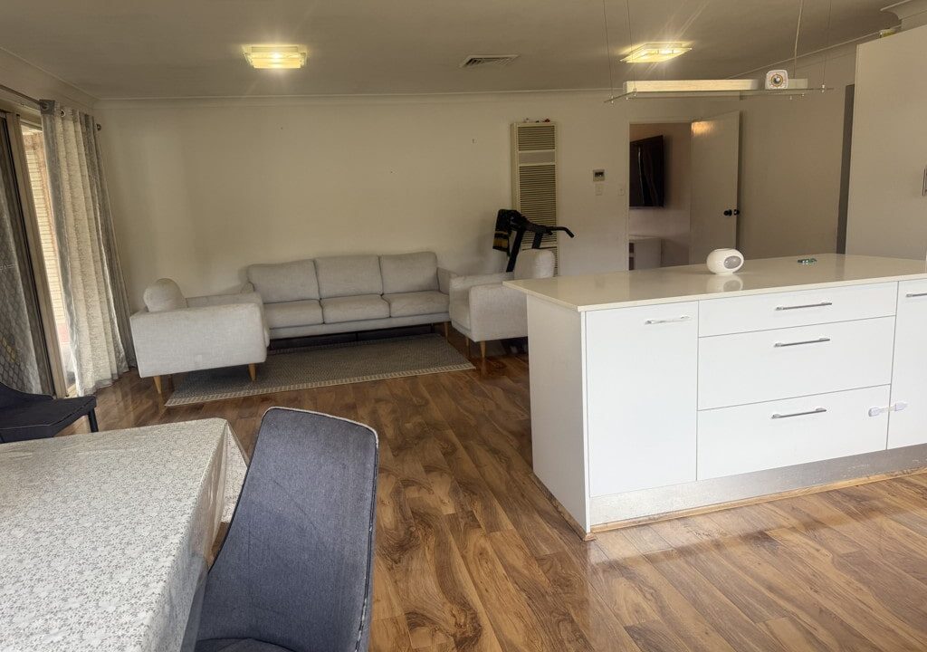 11 Namoi Court WATTLE GROVE NSW