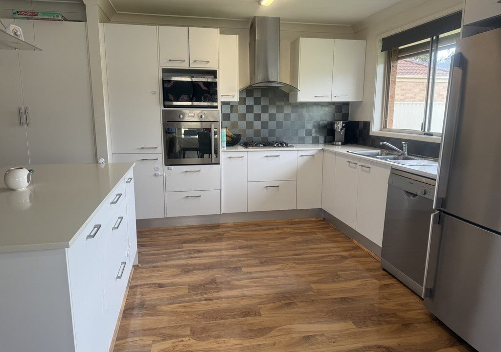 11 Namoi Court WATTLE GROVE NSW