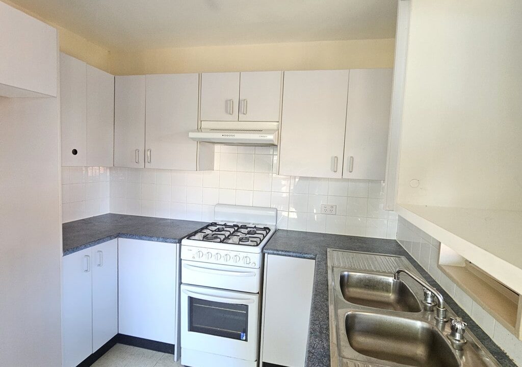 12 Mungadal Way AIRDS NSW