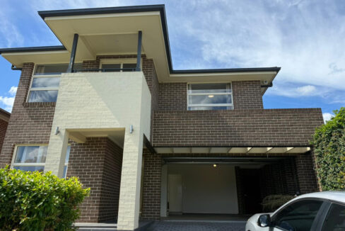 5 Sando street ORAN PARK NSW