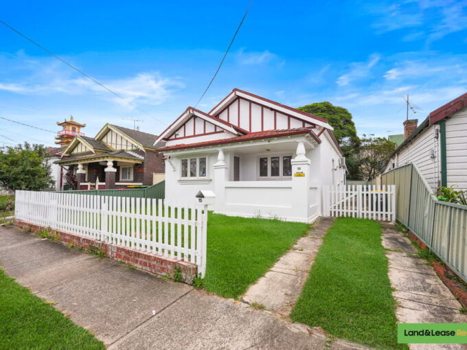 15 Samuel st WILEY PARK NSW