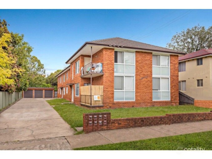 3/5-7 Fifth Ave CAMPSIE NSW