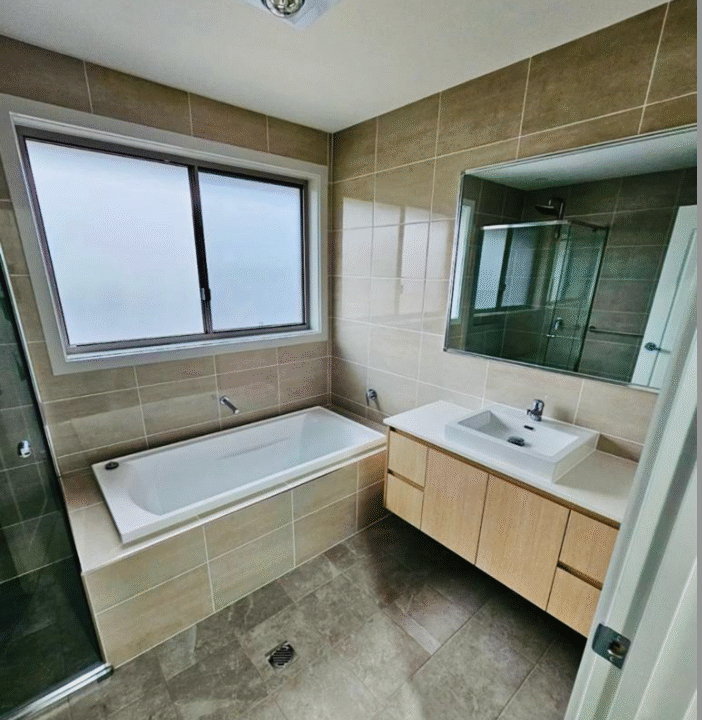 60 Twenty eight ave AUSTRAL NSW