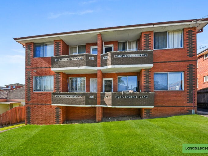 4/130 Ernest Street LAKEMBA NSW