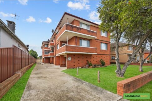 8/86 Broadway, Punchbowl, NSW 2196