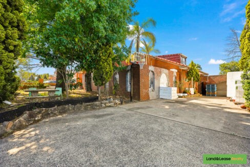 73 Old Kent Road GREENACRE NSW