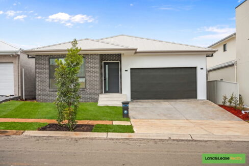 19 Todman Street MENANGLE PARK NSW