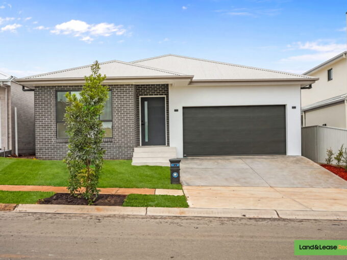 19 Todman Street MENANGLE PARK NSW