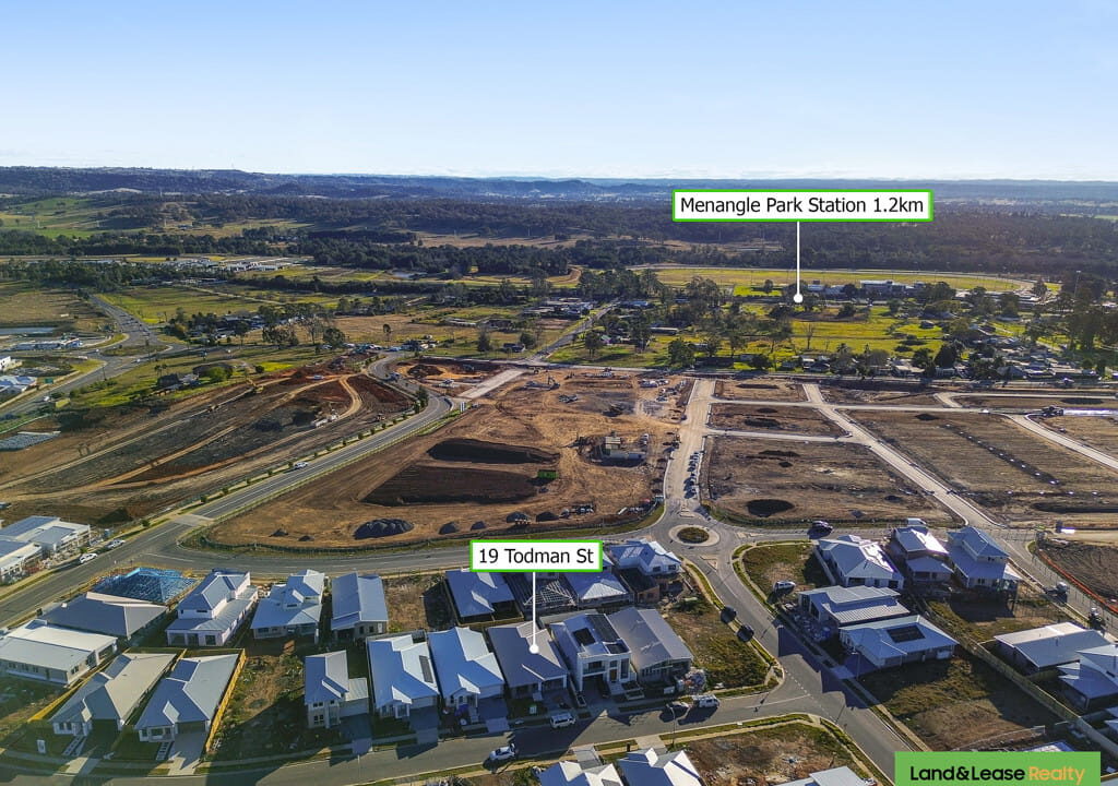 19 Todman Street MENANGLE PARK NSW