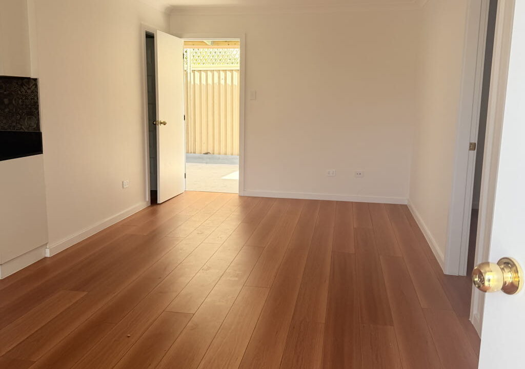 1/200 juno pde GREENACRE NSW