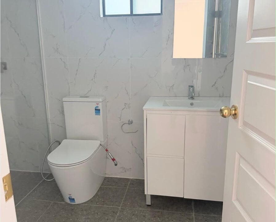 1/200 juno pde GREENACRE NSW