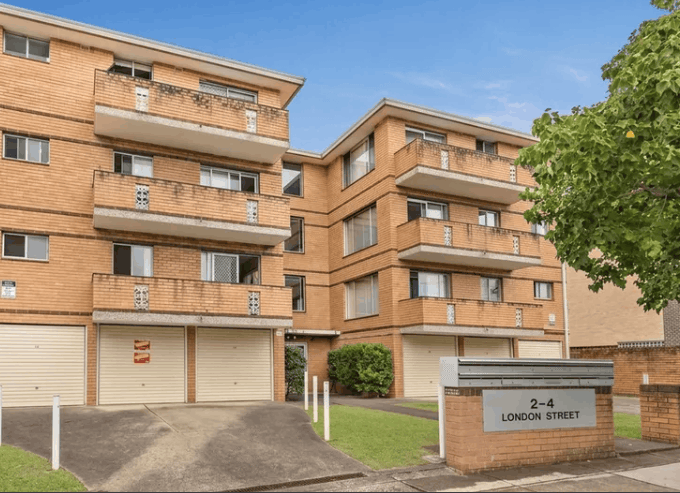 5/2-4 London Street CAMPSIE NSW