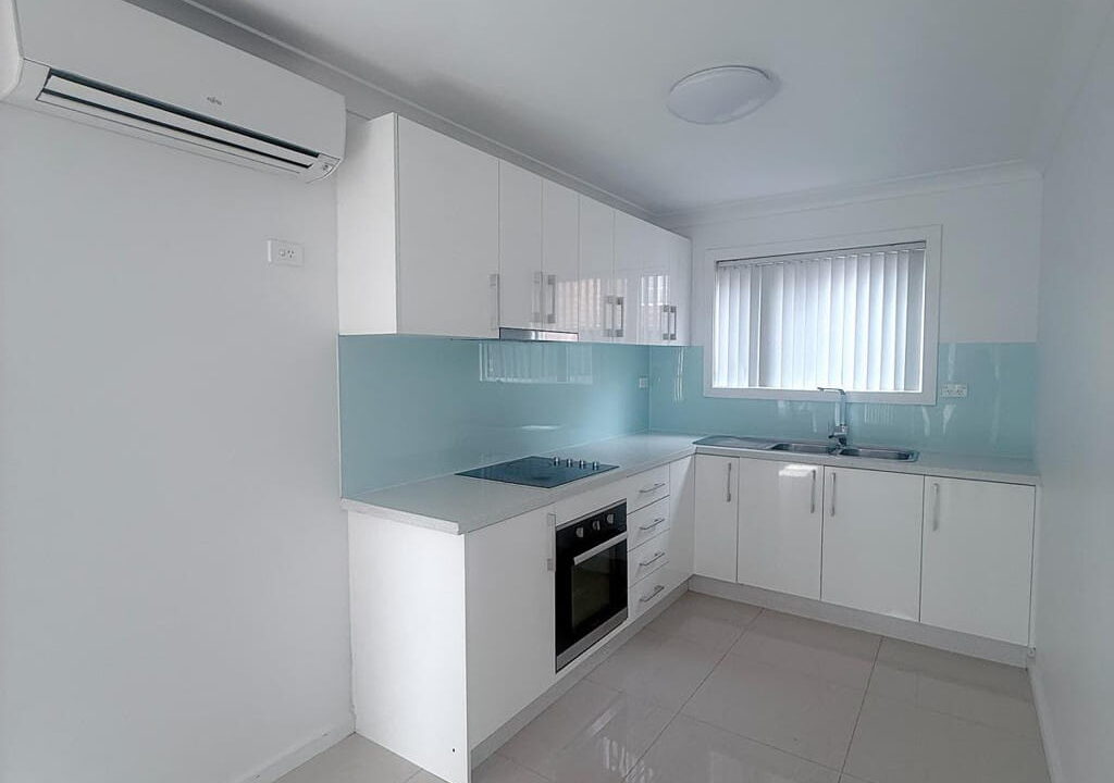 7A Dunlop st ROSELANDS NSW